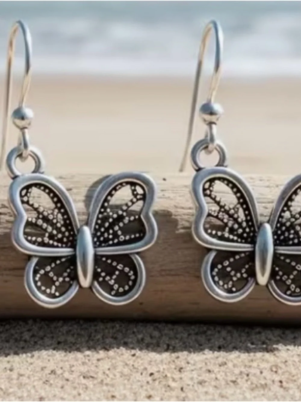 Style Silver Butterfly Ring and Earrings Set - Silver